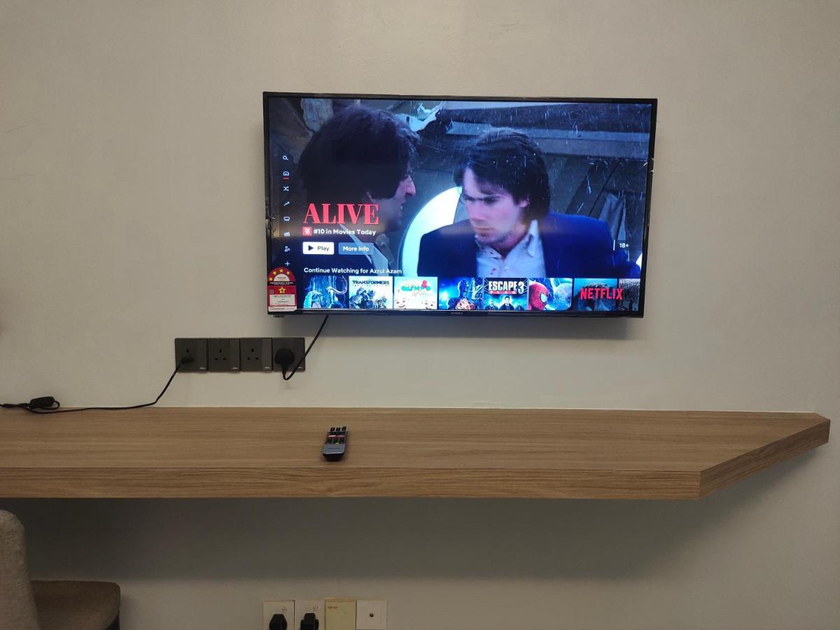 Alish Studio Apartment With Pool, Netflix, Wifi Gua Musang Exterior photo